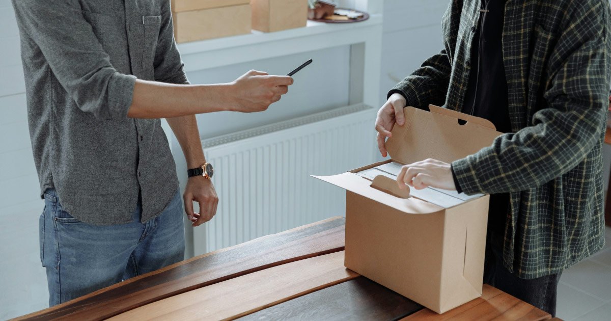 How Small Businesses Can Ship Products Faster and Cheaper